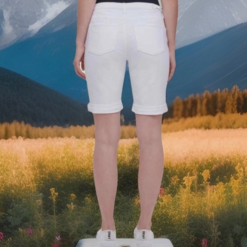 DKNY Jeans Ladies' Mid Rise Bermuda Shorts, White, Sz-8 QUICK SHIP - Picture 3 of 5